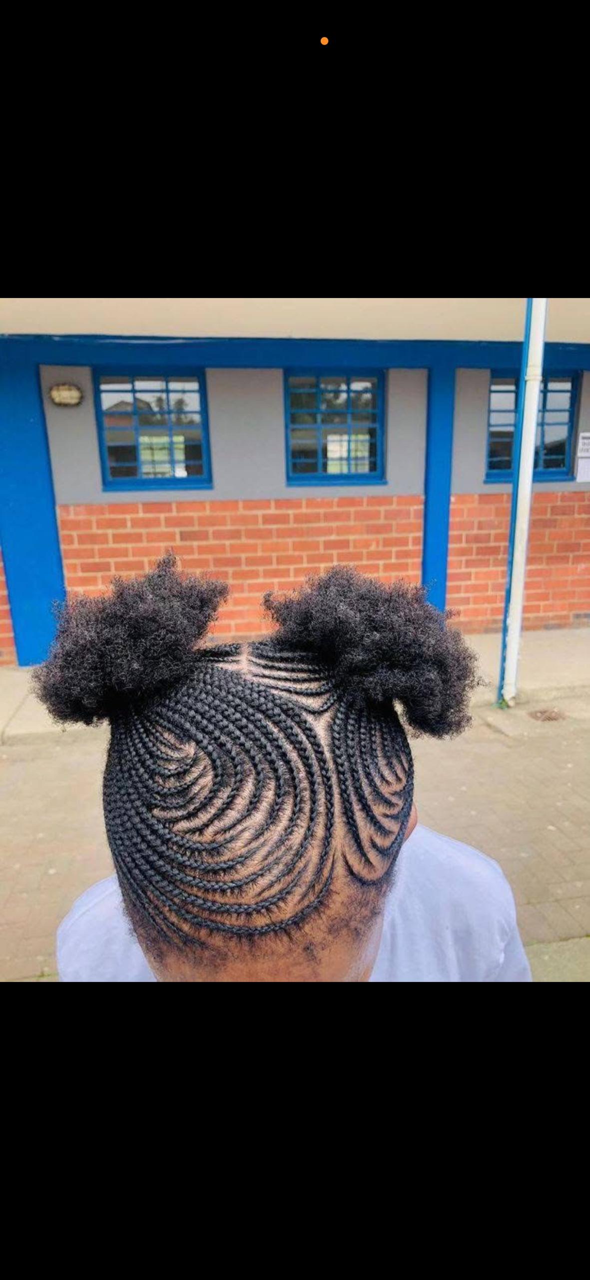 Coiffure élégante et soins beauté à domicile pour femme voilée